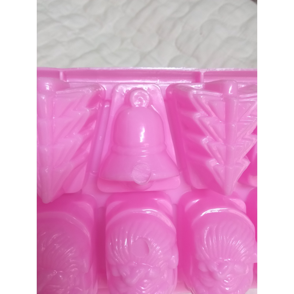 Khuôn làm rau câu, thạch topping trà sữa, kẹo dẻo, kẹo chip. Khuôn đa dụng nhiều kích thước và mẫu mã đáng yêu.