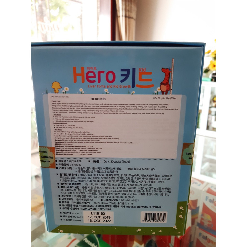 Hero Kid -Hỗ trợ hấp thu canxi, cần thiết cho sự phát triển của xương.  Hỗ trợ hạn chế nguy cơ loãng xương.