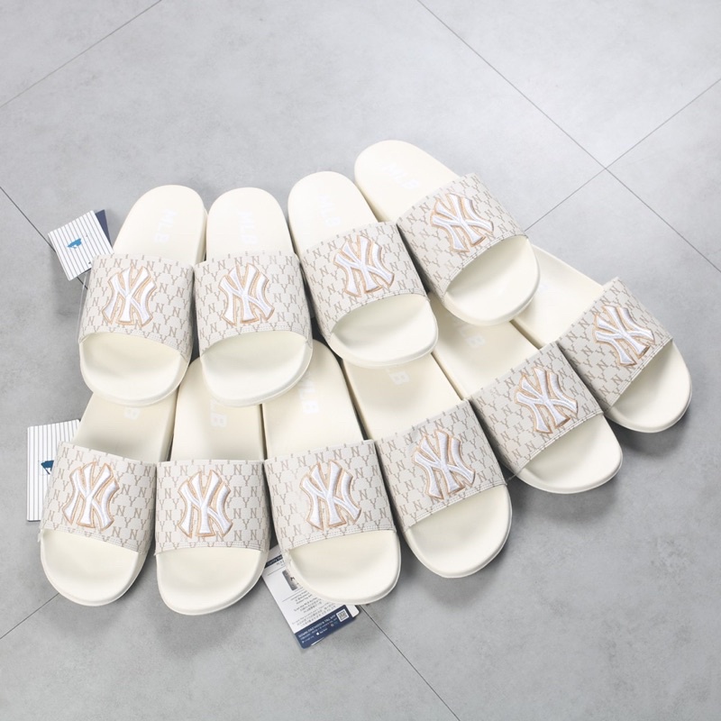 Dép MLB Quai Ngang logo Thêu NY Màu Trắng Kem