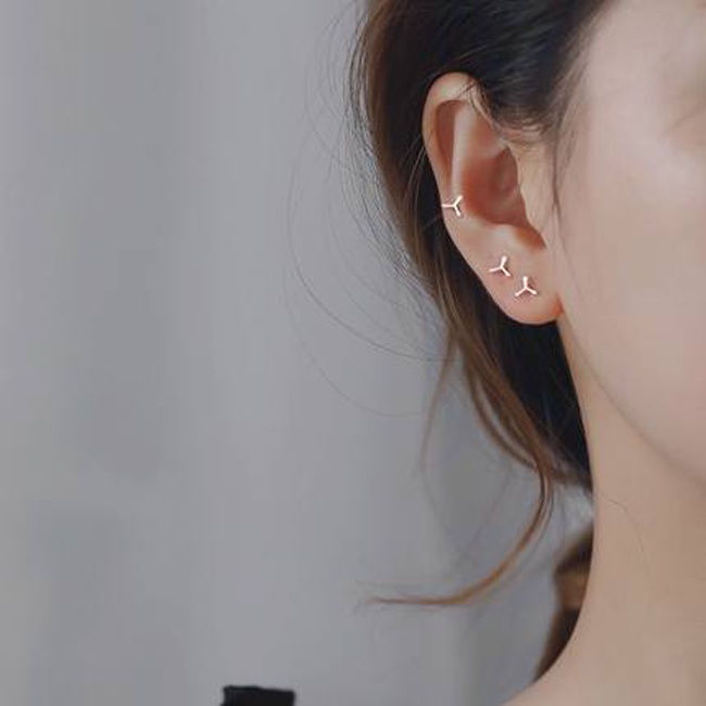 Đôi hoa tai bạc S925 hình cỏ may mắn chống dị ứng dành cho nữ