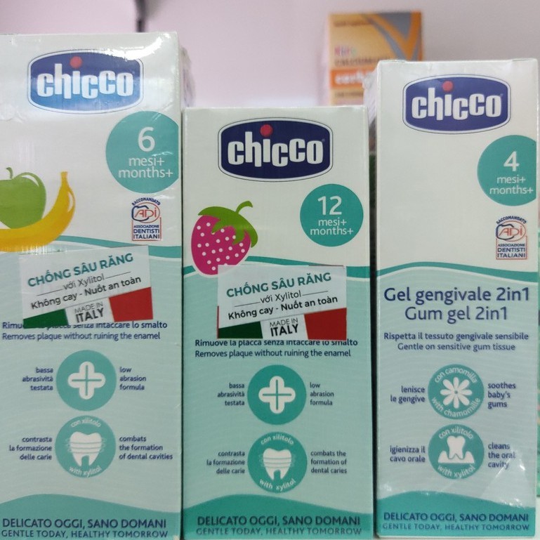 Kem Đánh Răng Chicco Hương Chuối – Táo - Gel Giảm Sưng Lợi Cho Bé Từ 4- 6 -12 Tháng Tuổi 50ml.