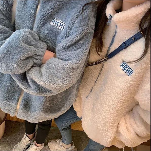 Áo khoác lông thêu chữ nam nữ Pichi cổ bẻ kéo khóa form rộng trắng xám freesize phong cách Hàn Quốc Cheapy C484