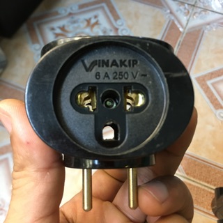 Ổ cắm điện chia 3 ngả đầu trâu Vinakit