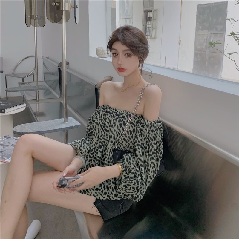 Áo Trễ Vai Tay Phồng Họa Tiết Da Báo Quyến Rũ Cho Nữ