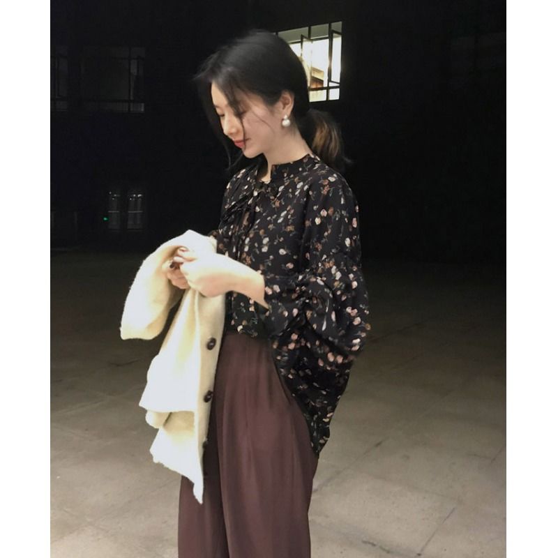 Áo Kiểu Tay Dài Cổ Chữ V Form Rộng Họa Tiết Hoa Phong Cách Hàn Quốc