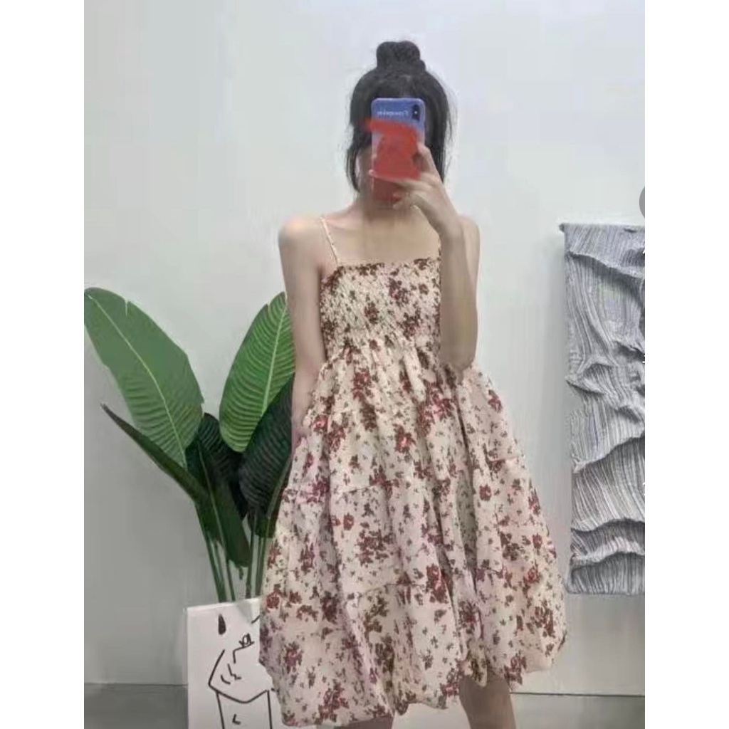 Đầm hoa nhí hai dây bồng bềnh phong cách công chúa