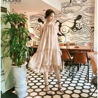 Đầm dáng xòe tiểu thư hở lưng