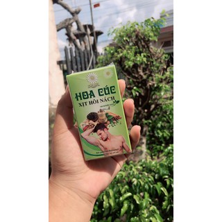 Xịt khử mùi hôi nách hoa cúc đông y gia truyền