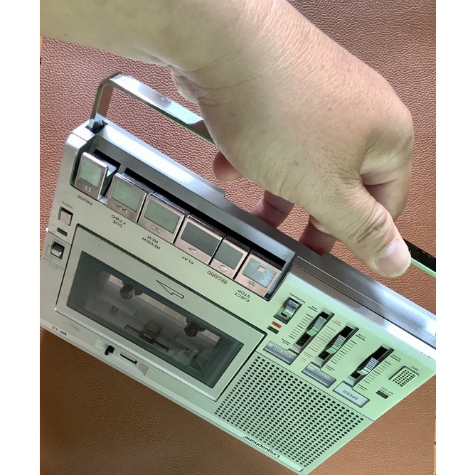 Máy cassette để bàn LINGUAPHONE