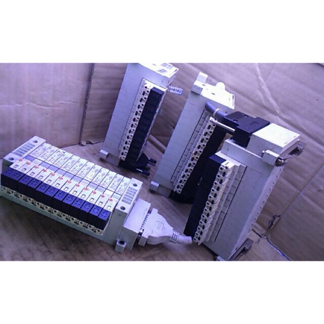 Cụm 5 van 5/2 1 sol hoặc 2 sol 24v cũ xịn rẻ | BigBuy360 - bigbuy360.vn