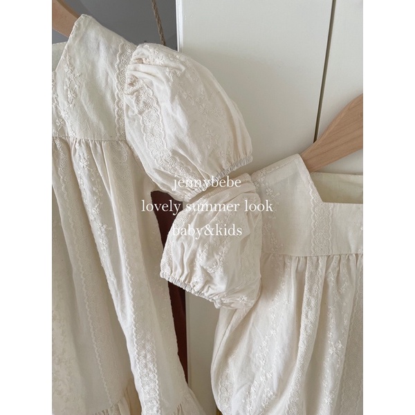 Váy Bé Gái Cộc Tay và Bodysuit Thêu Hoa Style Vintage Hàn Quốc Jennybebe Cao Cấp