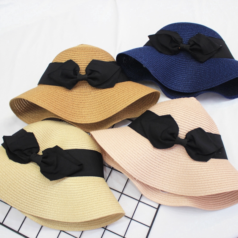 Beautiful fashion bow-tipped sedge hat for women