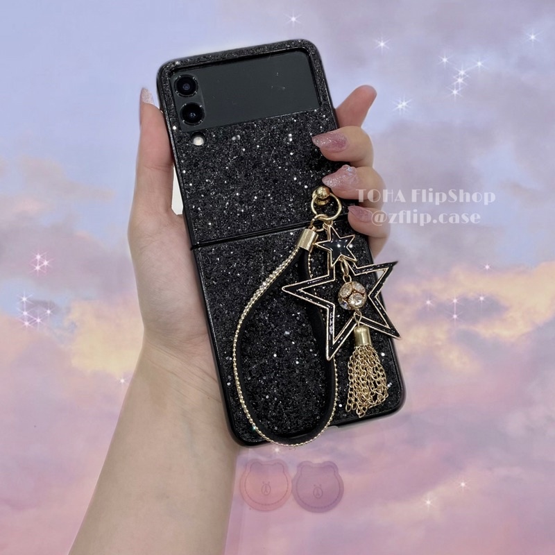 Ốp Samsung Z Flip 3 / Z Flip 4 nhũ đen có dây xách/đeo chéo và móc trái tim / Z Flip3 / ZFlip3 / Z Flip4/ ZFlip4