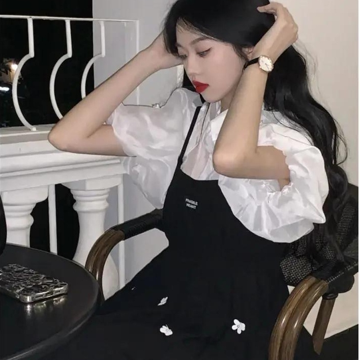 Đầm hai dây Perty thiết kế mặc ngoài màu đen phong cách Hàn Quốc đáng yêu đa năng cho nữ
