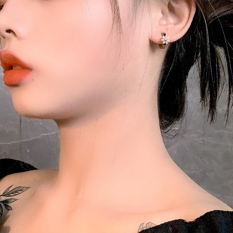 Bộ Ba Chiếc Bông Tai Mạ Vàng Hồng 18K Hình Cỏ Bốn Lá Mặt Cười Thời Trang