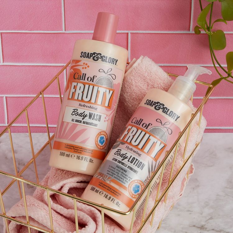 Sữa tắm Soap and Glory CLEAN ON ME - Bubble in Paradise - made in UK 500ml