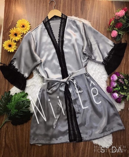 Áo choàng phi lụa | BigBuy360 - bigbuy360.vn