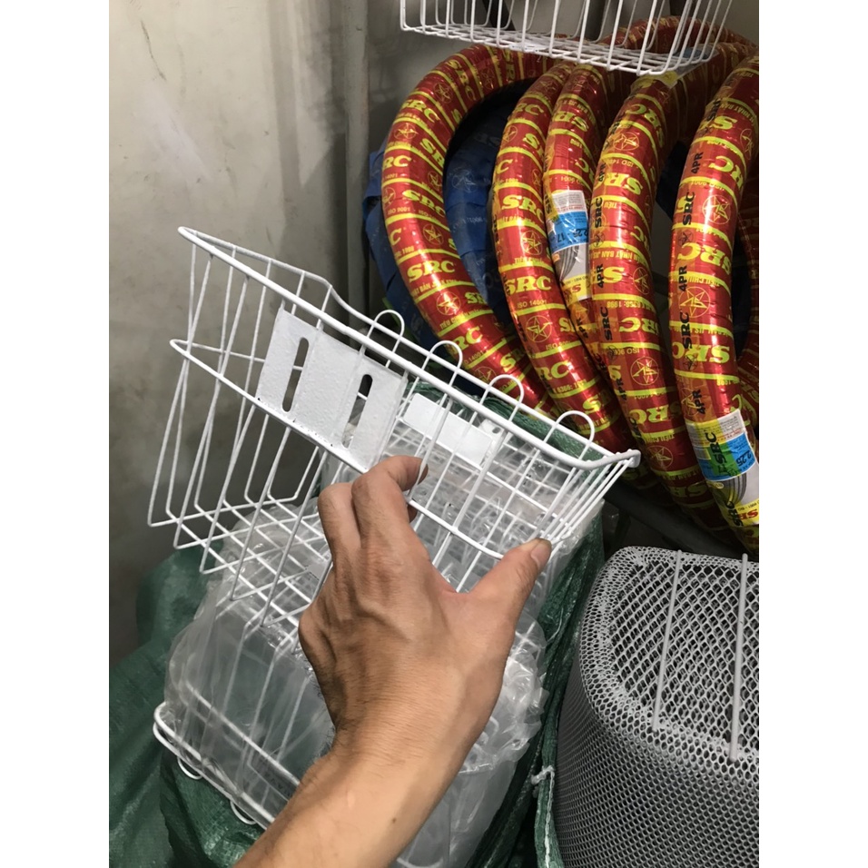 Làn Xe Giỏ Xe Đạp Quava Siêu Bền Bỉ Màu Trắng/ Đen