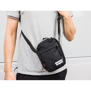 Túi đeo chéo Le.vi.s New Basic Mini Crossbody Solid Bag - LOGO TRẮNG