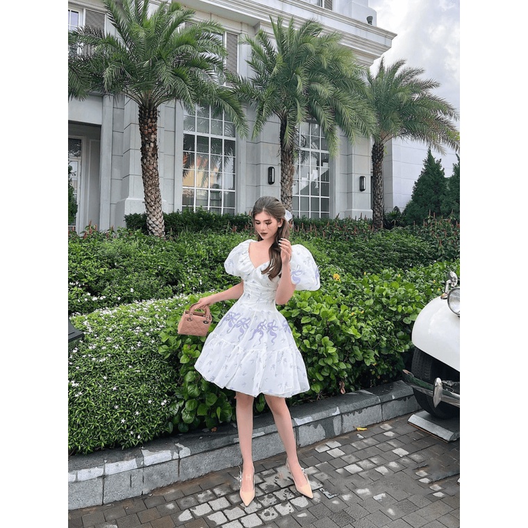 Đầm Voan Tay Bồng Cổ Chữ V Mặc Đi Chơi Đẹp Lung Linh UP
