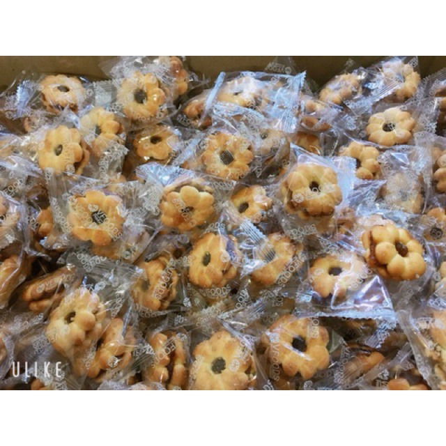 Q10 - 500g Bánh bông mai nhân mứt thơm Thái Lan Vfoods (bánh bông mai nhân khóm)