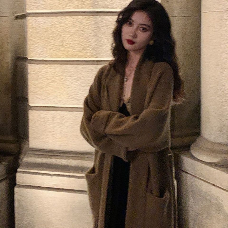 Đầm Nhung Dài Màu Đen Cổ Chữ V Phong Cách retro Pháp Dành Cho Nữ