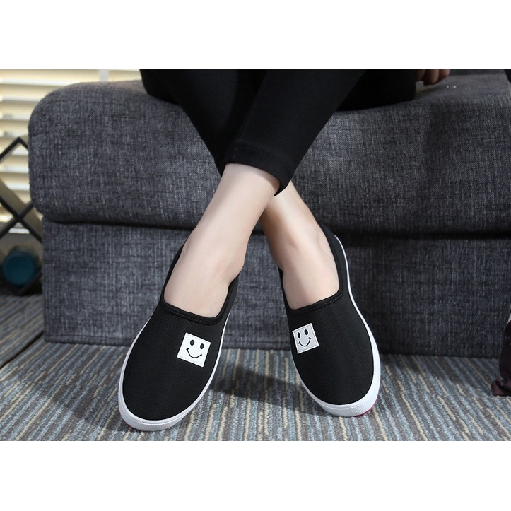 Giày lười nữ giày slip on nữ họa tiết mặt cười dễ thương