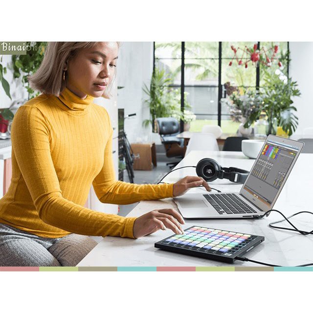 Novation Launchpad Mini MK3 - Bàn Sáng Tác Nhạc Điện Tử