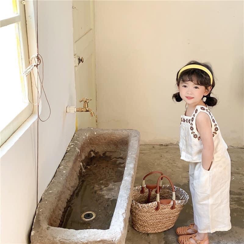 Set thêu hoa bé gái