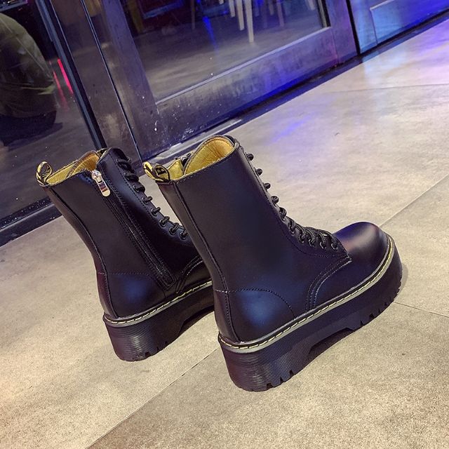 BỐT B465 LEATHER PLATFORM BOOTS - Bốt ulzzang cổ cao 10 lỗ đế 5c
