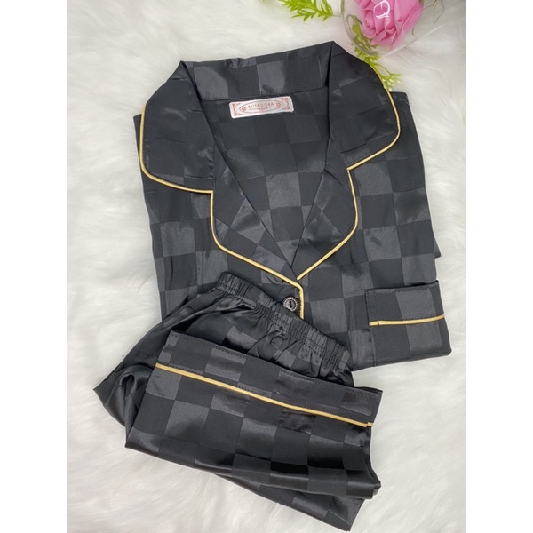 Đồ bộ ngủ Pyjama lụa Satin cao cấp tay ngắn quần ngắn basic | BigBuy360 - bigbuy360.vn