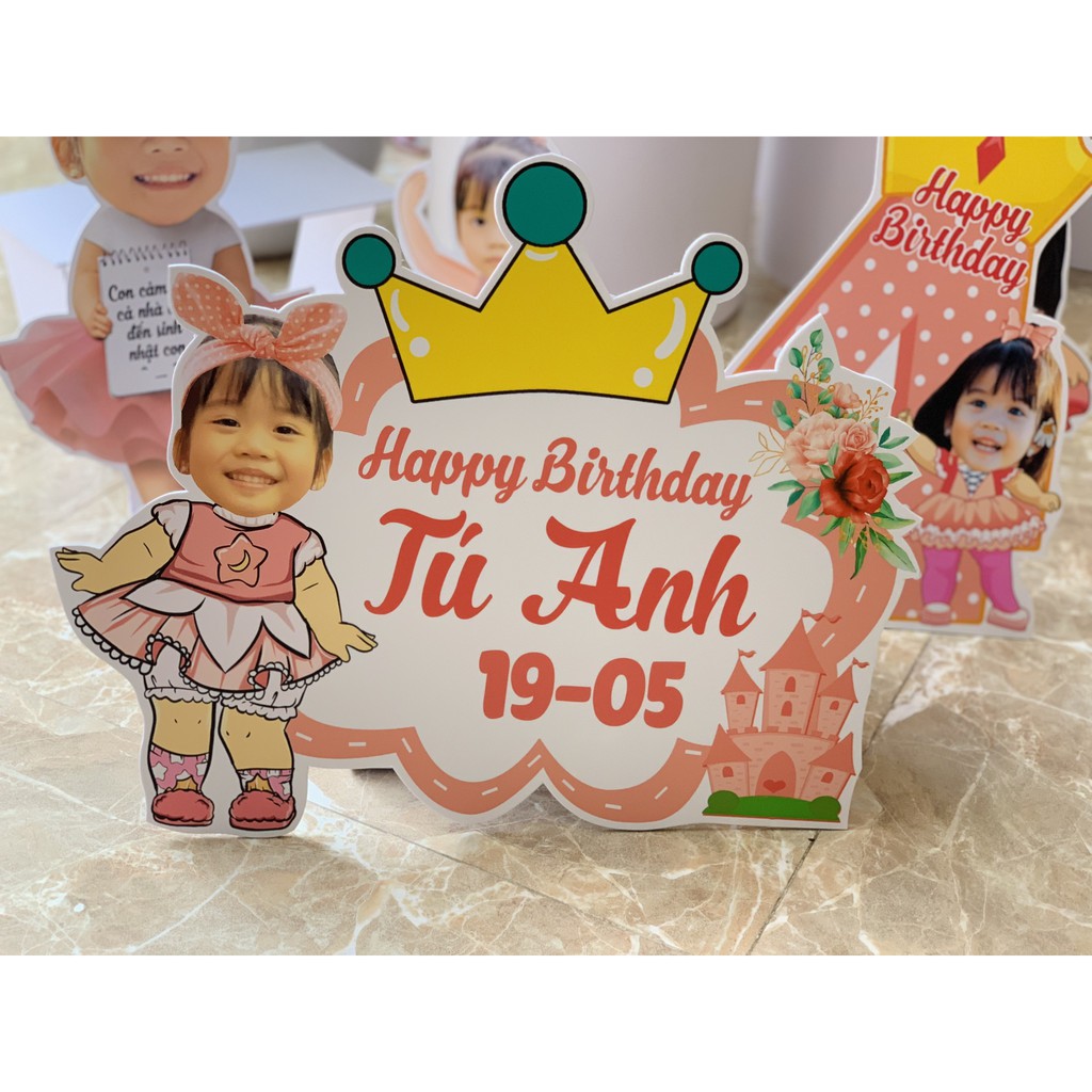 [ RẺ ĐẸP ] Set chibi bé gái 4 tuổi bảng tên⚡️𝐌𝐈𝐄̂̃𝐍 𝐏𝐇𝐈́ 𝐒𝐇𝐈𝐏⚡️ cây welcome, tên bé bàn trang trí sinh nhật cho bé gái