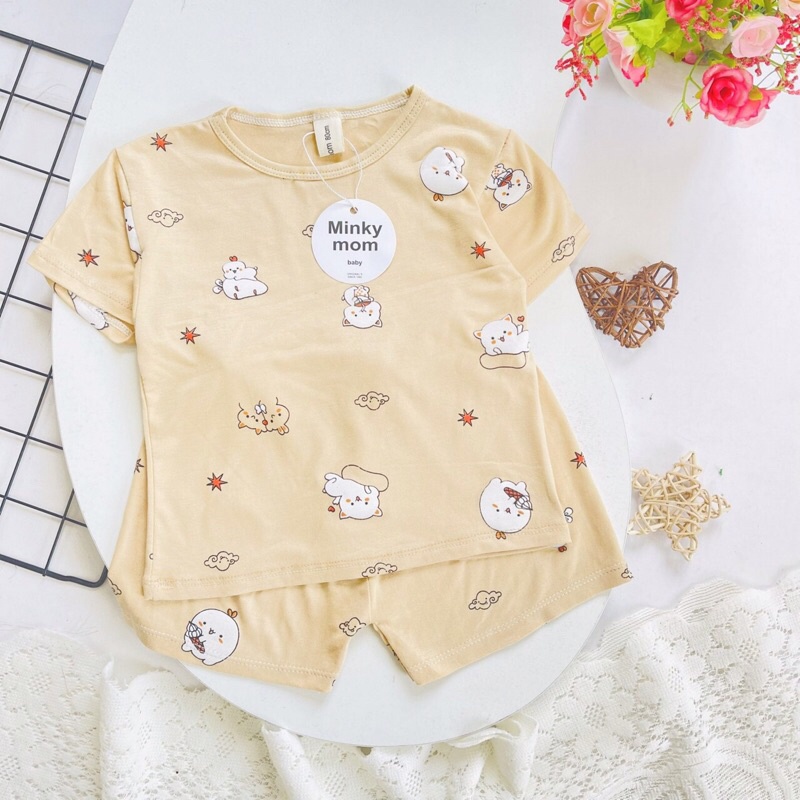 Bộ Đồ Áo Cộc Tay Thun Lạnh Minky Mom Hoạ Tiết Hươu Cao Cổ, Mây Cầu Vồng, Gấu Cho Bé Gái, Bé Trai - 5 màu