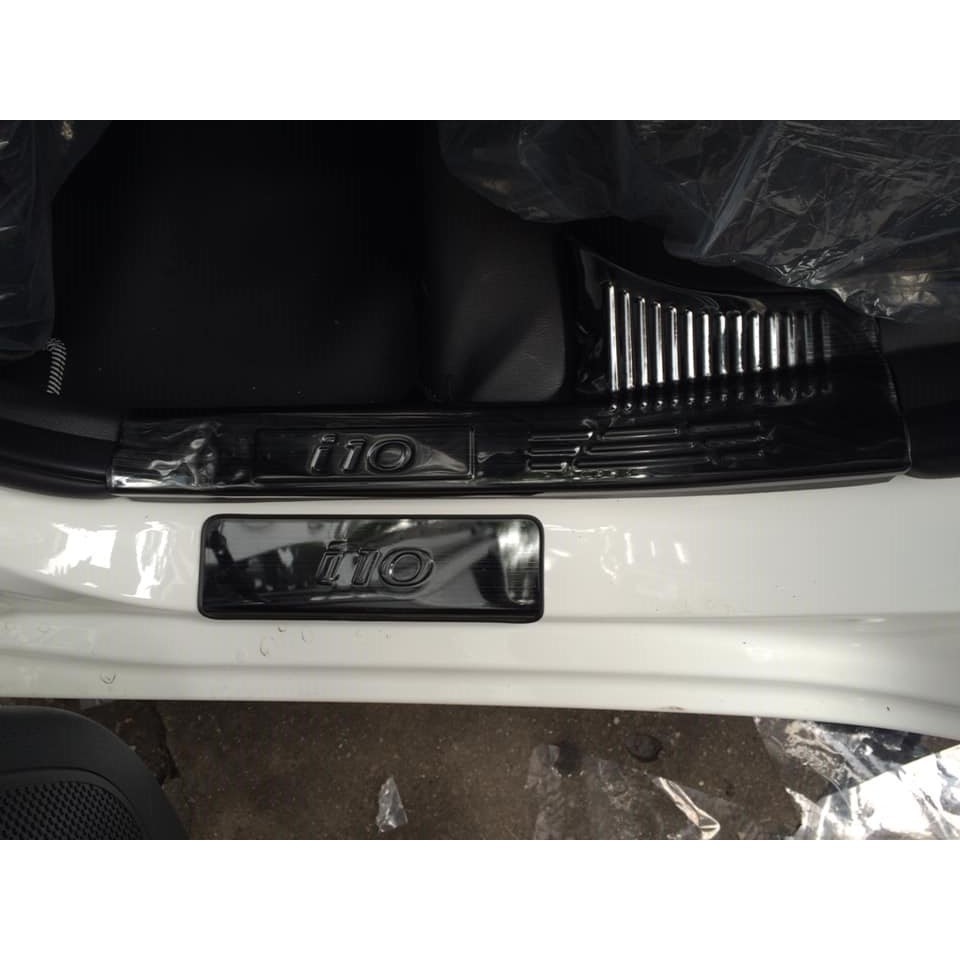 Ốp Bậc Cửa Xe Grand i10 đời 2014 đến 2022 mẫu TITAN dùng cả bản sedan và hatcback
