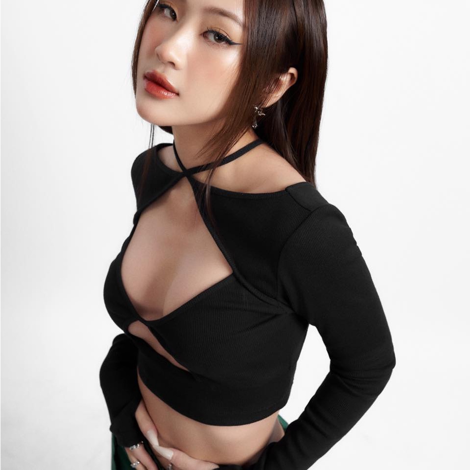 Áo croptop thun nữ Onism Kiko top màu đen - Croptop minidrop22 ONISM