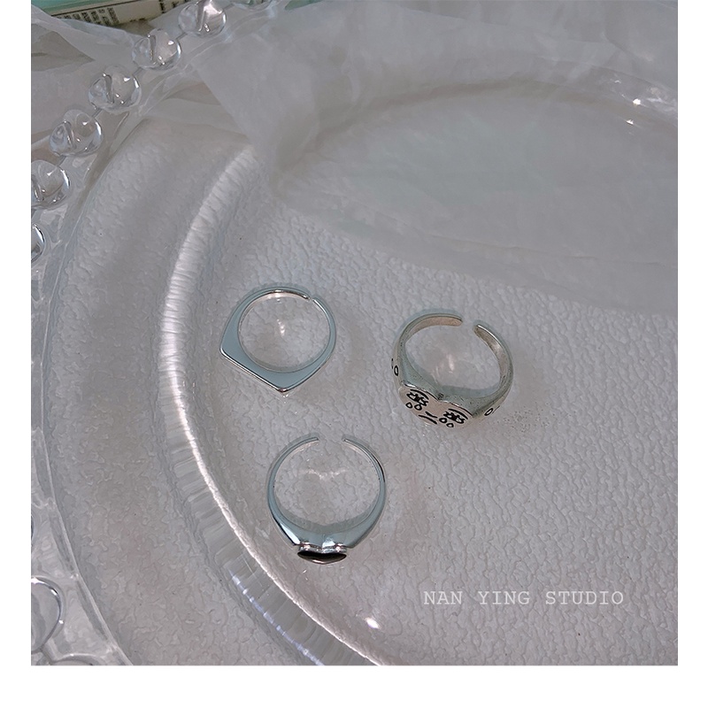 Nhẫn Hình Mặt Cười Màu Đen Phong Cách hip hop Cổ Điển Thời Trang Cho Nữ