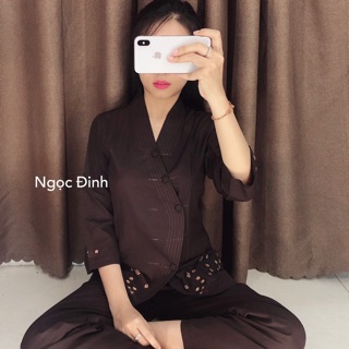 Bà lai nhật nút bọccc
