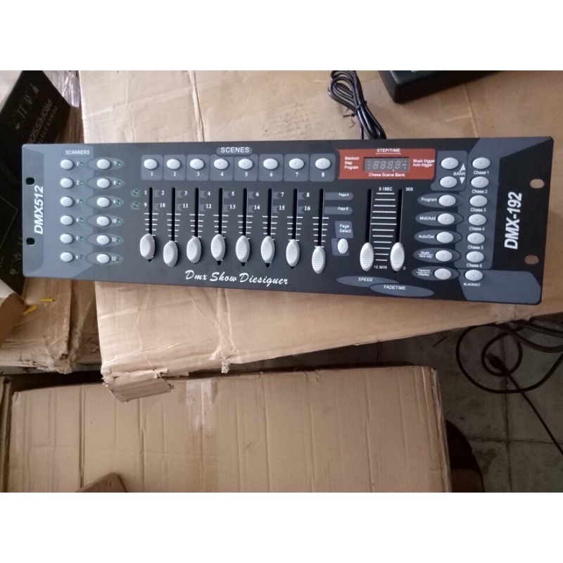 BÀN ĐIỀU KHIỂN ÁNH SÁNG DMX512/ BÀN DMX512 ĐIỀU KHIỂN MỌI LOẠI ĐÈN SÂN KHẤU