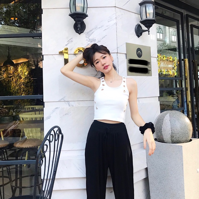 Áo Khuyên croptop Len tăm áo kiểu