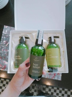 Bộ 3 chăm sóc tóc (Gội, Xịt, Xả Vi Jully Cosmetic)