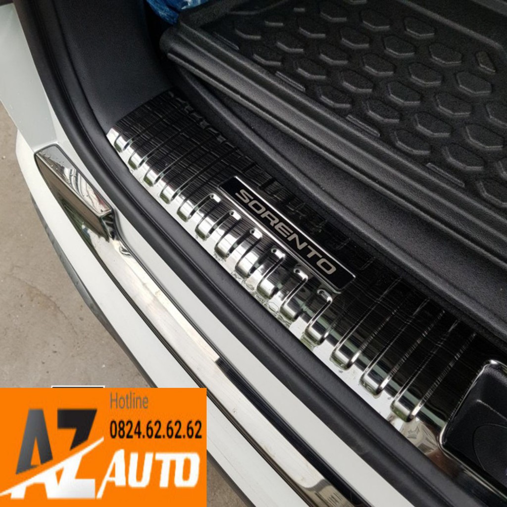Ốp cốp ,Bộ 2 chi tiết ốp chống trầy bậc cốp dành cho xe Kia Sorento 2021 - 2023 Mẫu Titan
