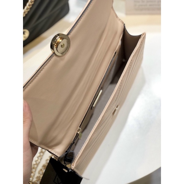 TÚI XÁCH NỮ LYN CHẦN CHỮ V