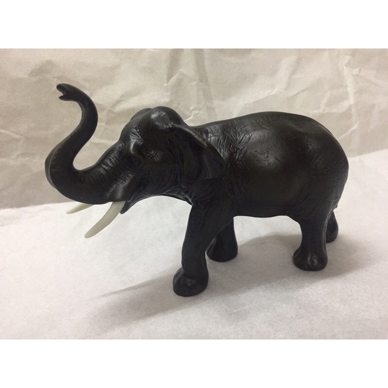 Tượng voi phong thuỷ bằng đá