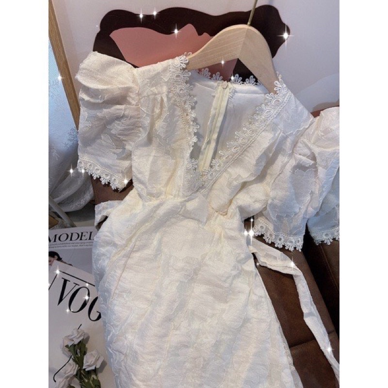 ĐẦM REN MIDI CỔ V TAY PHỒNG