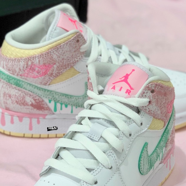 GIÀY NIKE AIR JORDAN 1 MID SE GS ICE CREAM