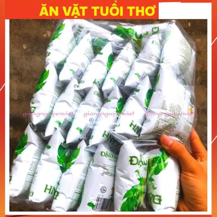 Bịch 20 gói bim bim oishi đậu xanh nước cốt dừa 8g/gói - Cửa Hàng Tiện Lợi ICmart