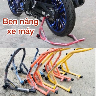 ben nâng xe máy