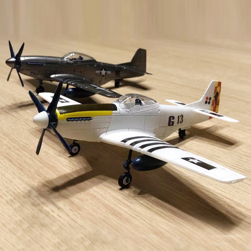 Mô hình máy bay chiến đấu 4D Mustang P-51 tỉ lệ 1 / 48 độc đáo vui nhộn