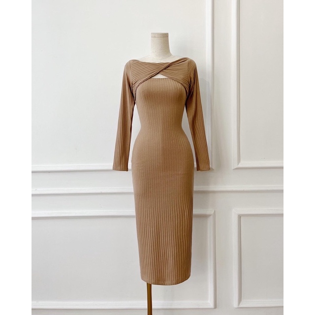 Body thun gân tay dài