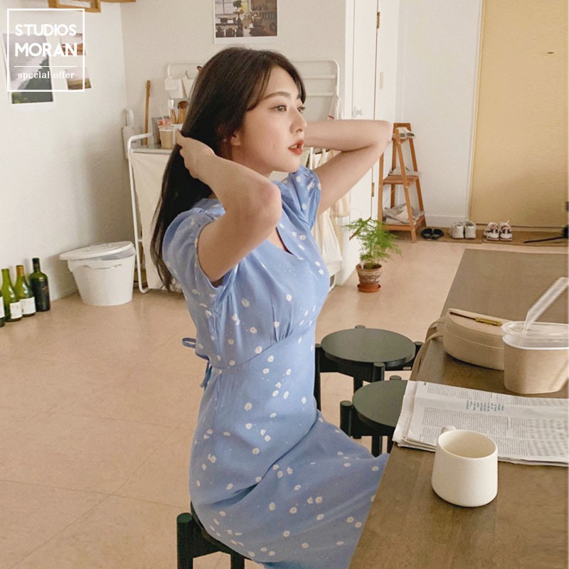 (HÀNG SẴN) Váy MORAN dáng dài cổ V thon eo màu hoa xanh ngọt ngào nhẹ nhàng vintage dịu dàng (NEW ARRIVALS 2020) | BigBuy360 - bigbuy360.vn